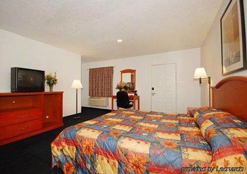 Rodeway Inn Effingham Rom bilde